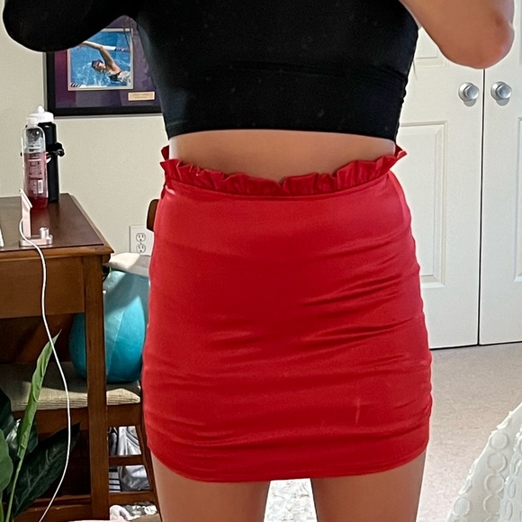 Red Ruffle Mini Skirt - Picture 2 of 10